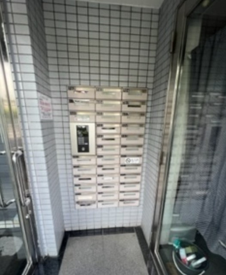 【エントランス】