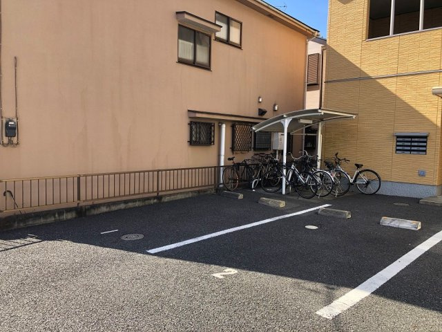 【駐車場】 | リビオンハイム