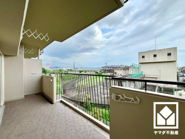 パークテラス桂川のバルコニー