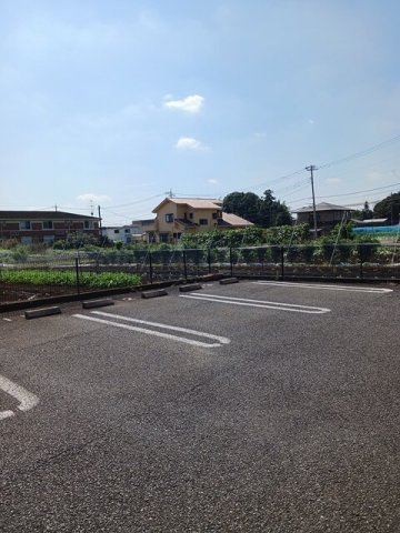 ラ　ポワールⅡの駐車場