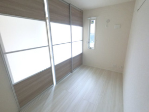 【寝室】