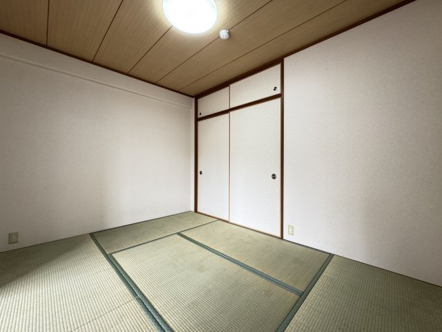 サンシティ明石江井ヶ島南の和室