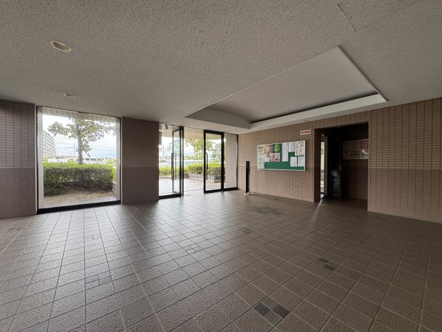 サンシティ明石江井ヶ島南のエントランス