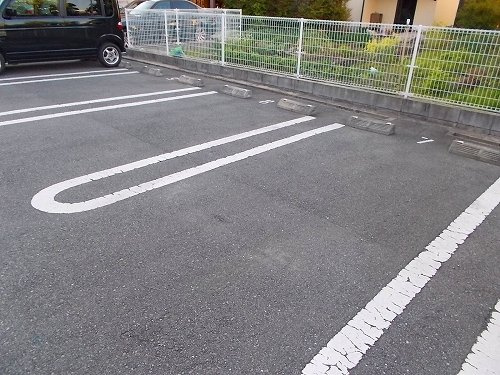 アウローラの駐車場