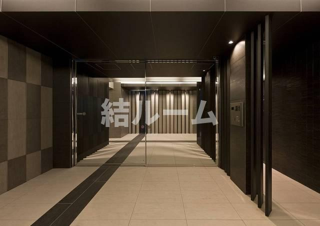 豊島区東池袋２丁目の賃貸マンションのエントランス