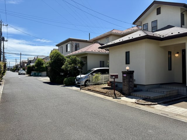 【前面道路含む現地写真】 | 久喜市南栗橋3丁目　中古戸建