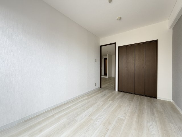 パークメゾン一刻館の洋室