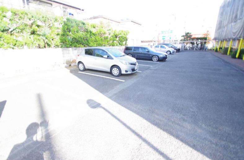 田園レジデンスの駐車場
