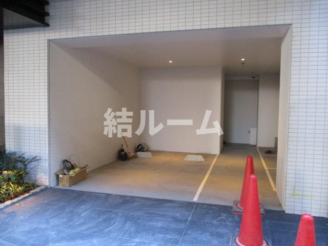 板橋区清水町の賃貸マンションの駐車場