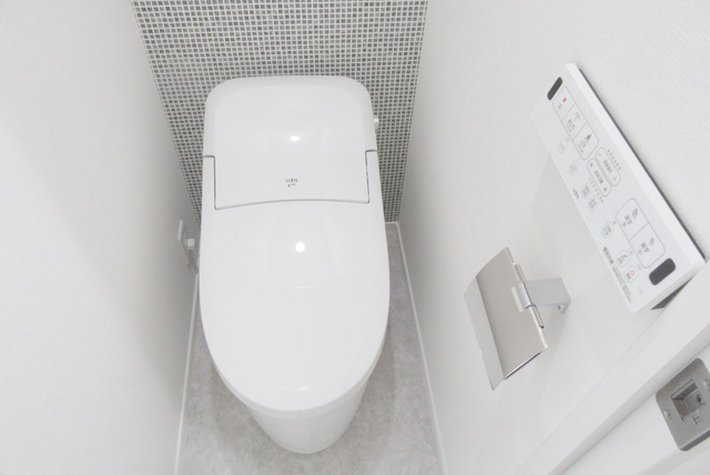 フォース新小岩のトイレ|温水洗浄便座完備で快適です♪