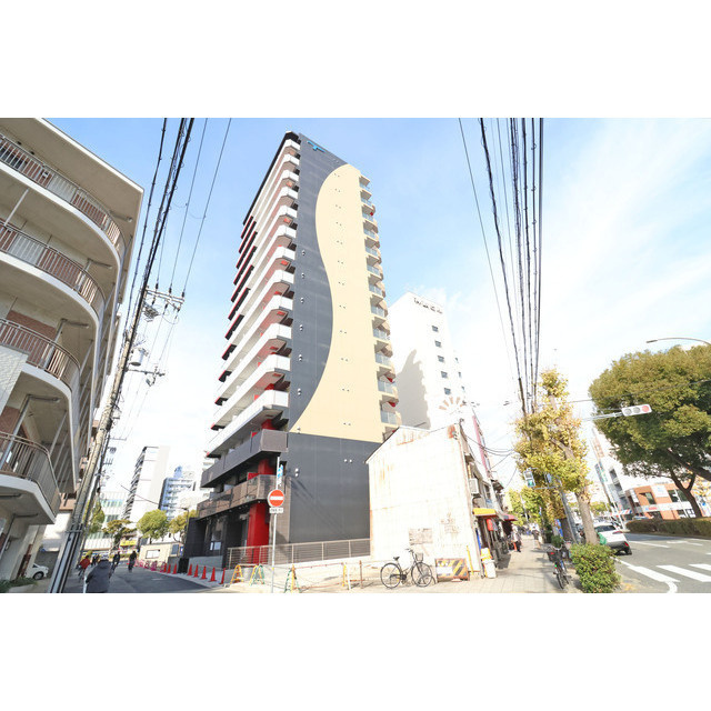 GENOVIA神戸新開地駅前の外観