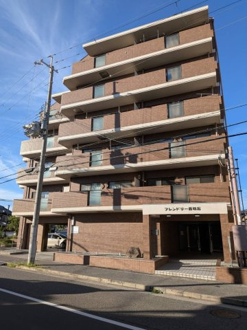 フレンドリー西明石の外観