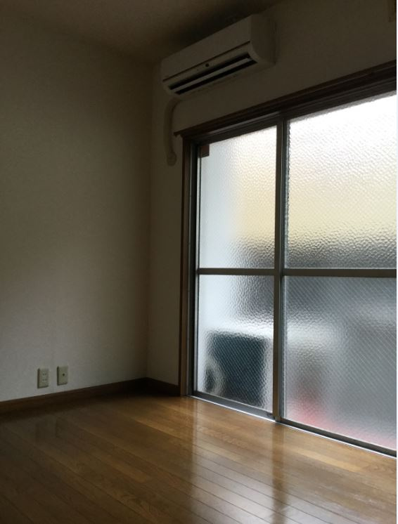 アーバン六甲・家電付の洋室