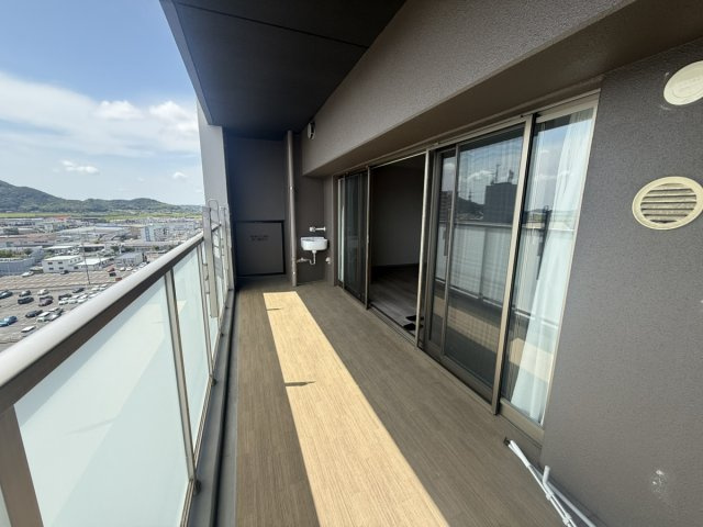 サンパーク新山口駅南グラッセのバルコニー