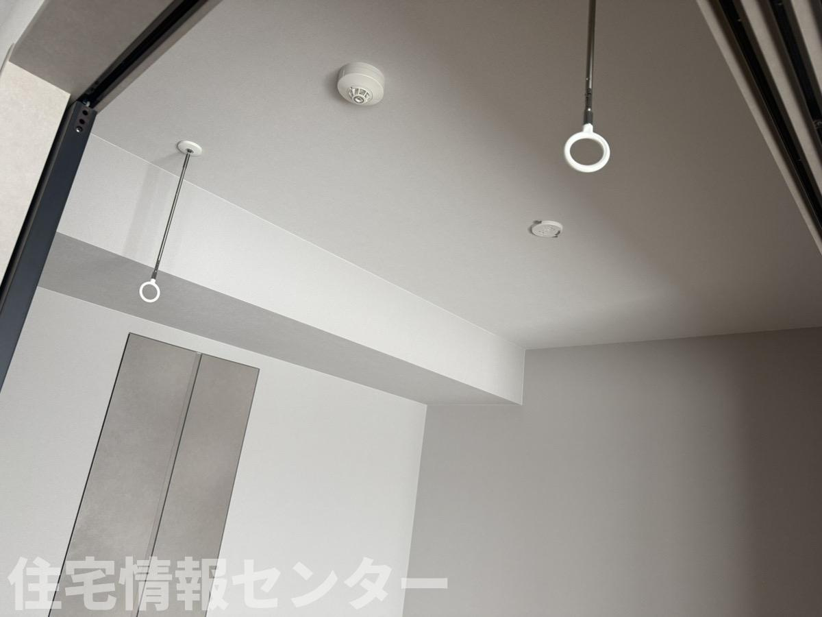 サンパーク新山口駅南グラッセのその他|ホスクリーン完備。雨の日や花粉の季節も安心！快適な室内干しスペース。