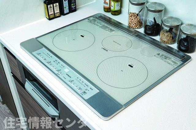 サンパーク新山口駅南グラッセのキッチン|安心のオール電化物件、キッチンはＩＨを採用しています。