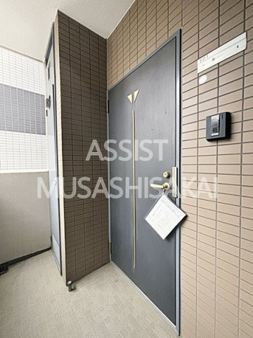 アルシオネ武蔵野の玄関