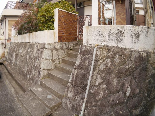 魚住町戸建のエントランス