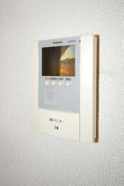 タウンハウス伊川谷のセキュリティ|モニター付インターホン