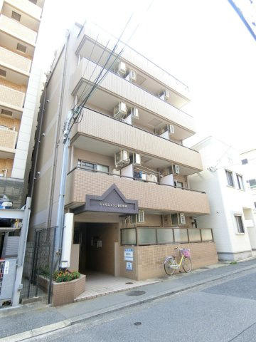 シャルムメゾン春日野道の外観