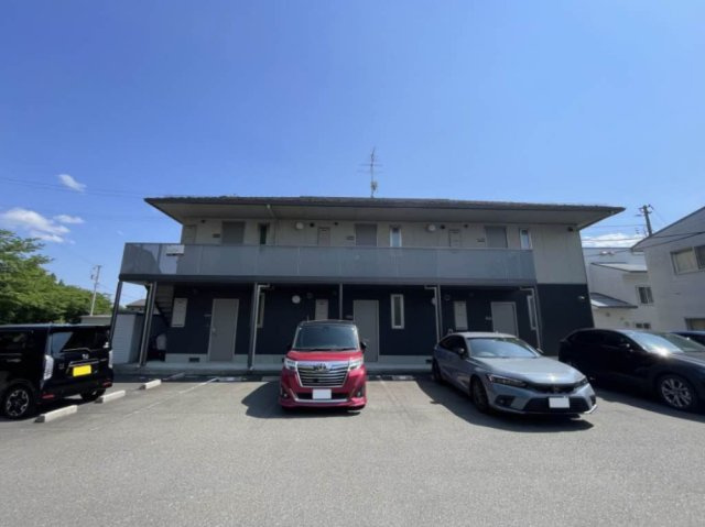 ステラの駐車場