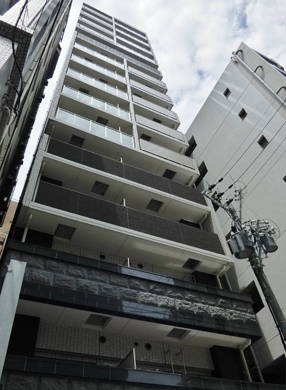 ララプレイス三宮ルミナージュの外観