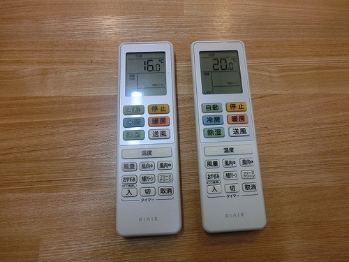 ライオンズマンション神戸元町第２の設備|エアコンリモコン※原状回復工事後2026年8リモコン