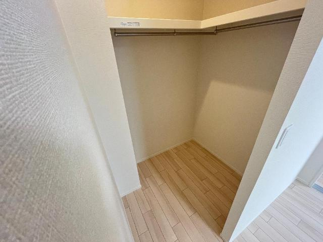 ブラウニー舞子の収納|ウォークインクローゼット