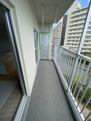 神陵台西住宅6２号棟のバルコニー