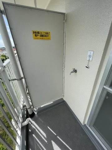 神陵台西住宅6２号棟のバルコニー