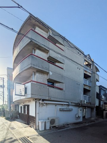 ラムール西舞子の外観