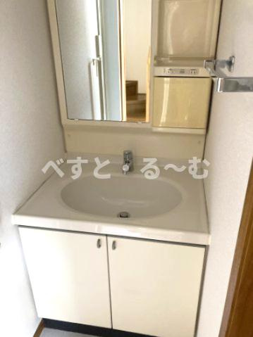 舞子台1丁目戸建の洗面所