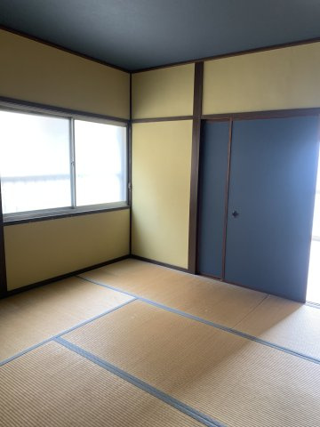 クリエイトハイツ旭が丘の和室