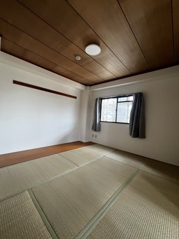 セントラルハイツ宮川町の和室