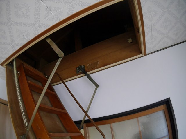 明泉寺町テラスハウスの収納