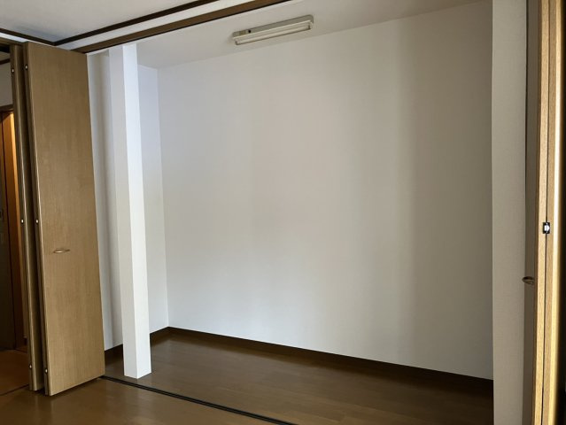 二葉町3丁目軽ガレージ付戸建