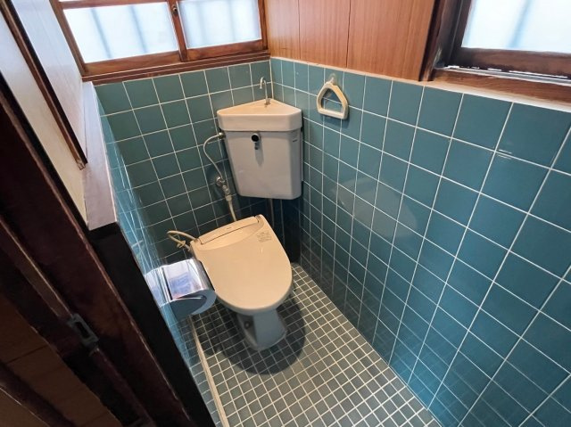 北田邸貸家のトイレ