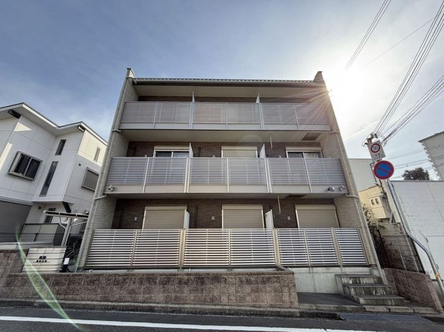 クレイノ長田天神の外観