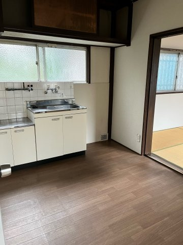 辰巳住宅のキッチン