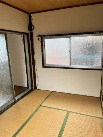 辰巳住宅の和室|２階