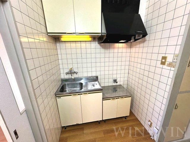 マンションユキのキッチン|イメージ（同建物内別部屋の写真です）