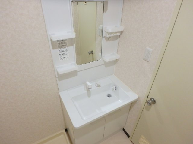 【洗面所】 | プレバハイツ | 忙しい朝に助かる洗髪洗面化粧台