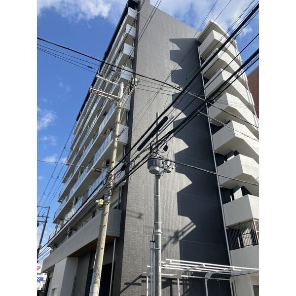 リプネスコート江坂の外観