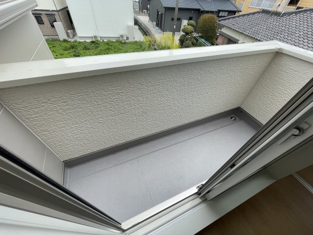メゾン東二見のバルコニー