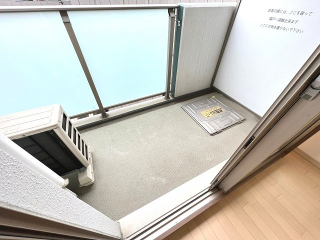 クリスタルグランツ北堀江のバルコニー