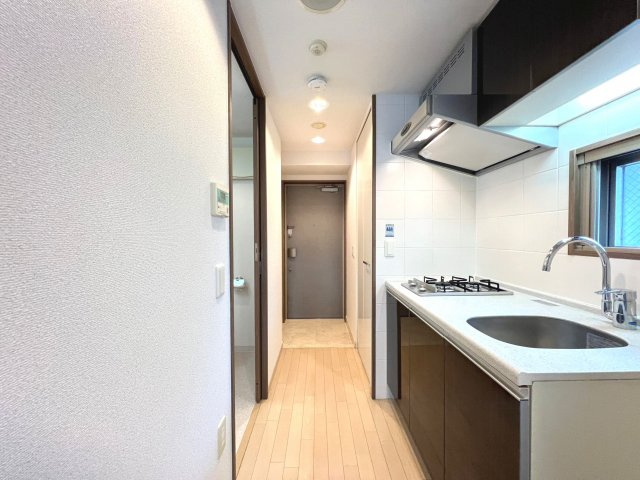 クリスタルグランツ北堀江の玄関