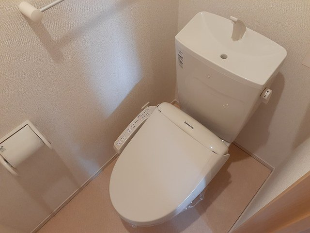 【トイレ】 | ドルフ・レーベン　Ⅲ | トイレです
