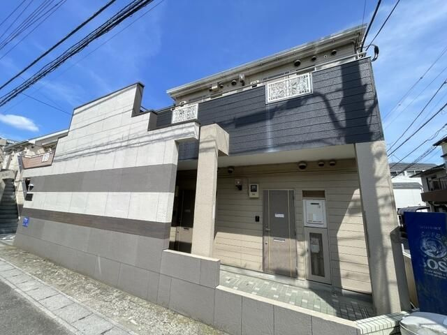 ジュネパレス市川第２４－Ａの外観
