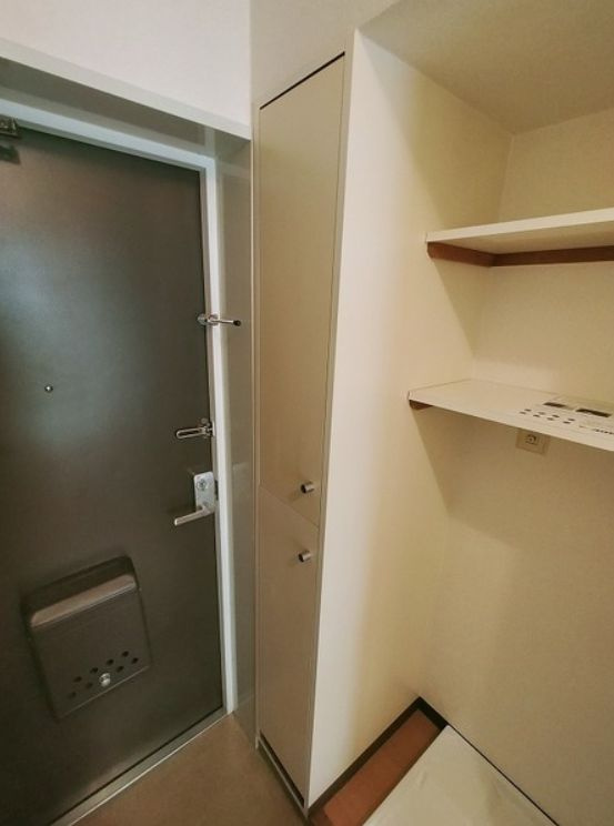 ホロンプラザ行徳の玄関