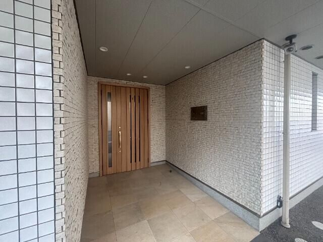 ファミリア一番館のエントランス